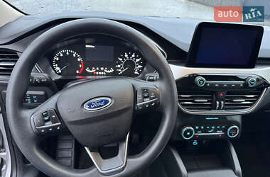 Позашляховик / Кросовер Ford Escape 2020 в Івано-Франківську