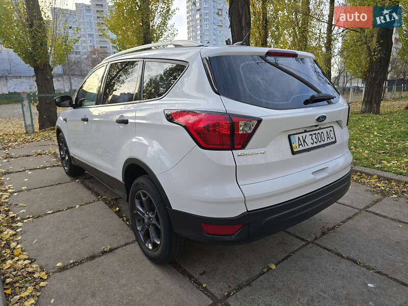 Позашляховик / Кросовер Ford Escape 2018 в Києві фото 9 Позашляховик / Кросовер Ford Escape 2018 в Києві