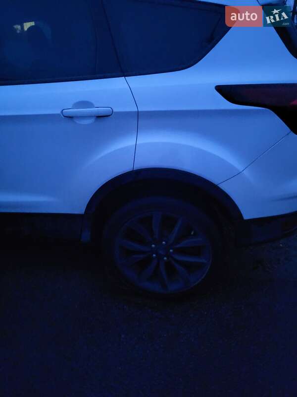 Позашляховик / Кросовер Ford Escape 2019 в Івано-Франківську фото 2 Позашляховик / Кросовер Ford Escape 2019 в Івано-Франківську