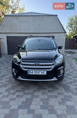 Внедорожник / Кроссовер Ford Escape 2018 в Кропивницком