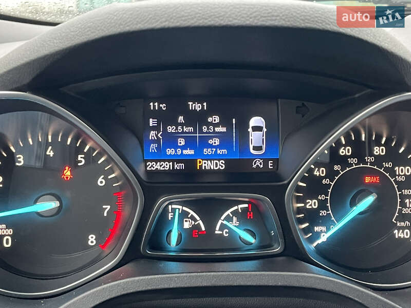 Внедорожник / Кроссовер Ford Escape 2017 в Львове