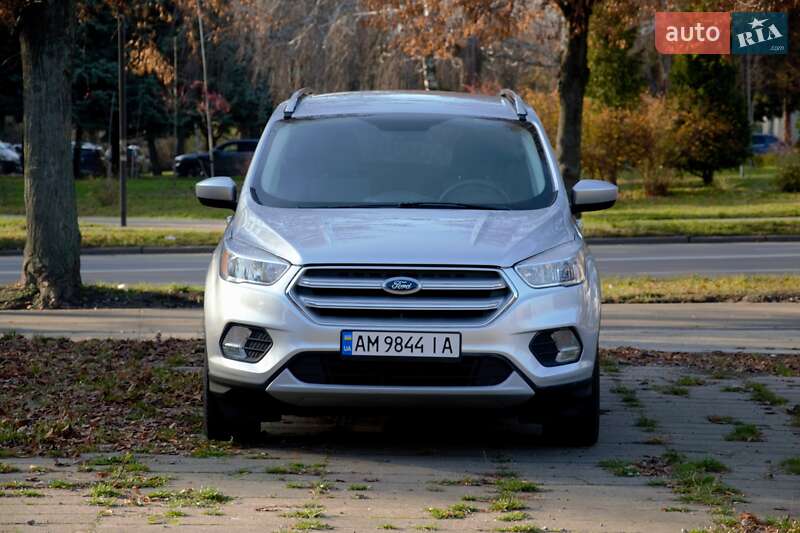 Позашляховик / Кросовер Ford Escape 2017 в Житомирі