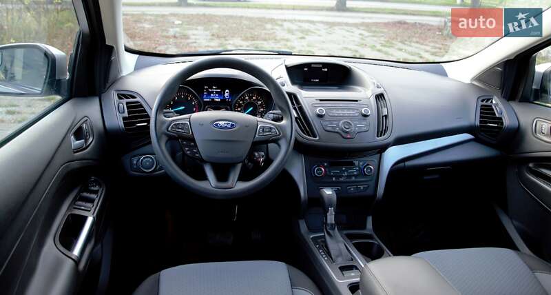 Позашляховик / Кросовер Ford Escape 2017 в Житомирі