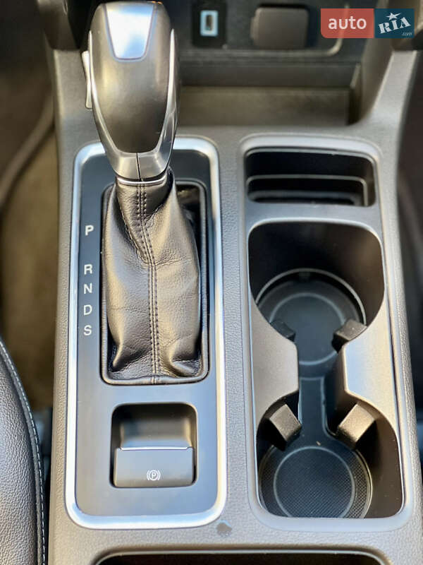 Внедорожник / Кроссовер Ford Escape 2018 в Киеве