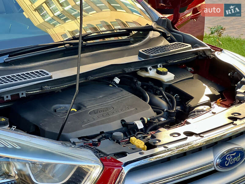 Внедорожник / Кроссовер Ford Escape 2018 в Киеве