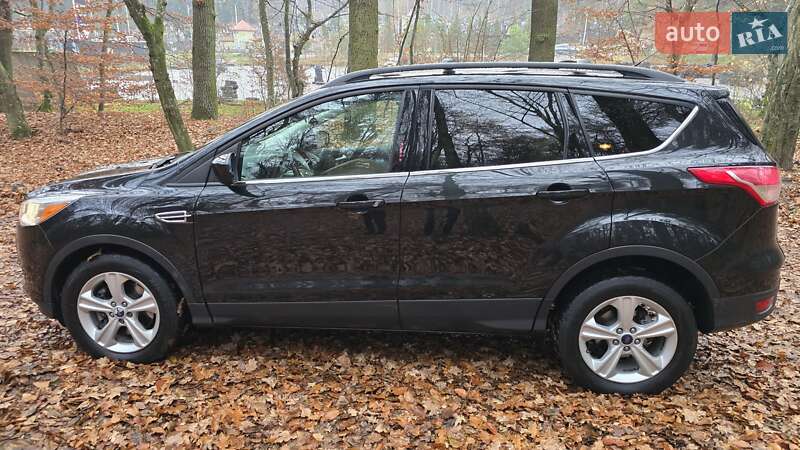 Внедорожник / Кроссовер Ford Escape 2015 в Львове