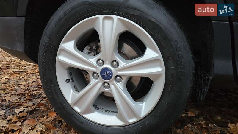 Внедорожник / Кроссовер Ford Escape 2015 в Львове