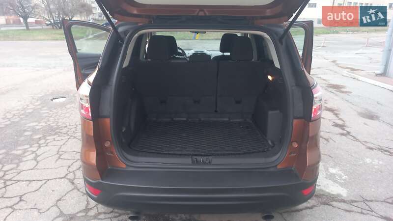 Позашляховик / Кросовер Ford Escape 2017 в Харкові