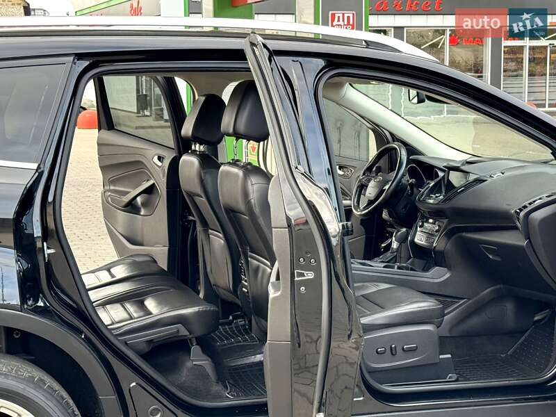 Внедорожник / Кроссовер Ford Escape 2017 в Житомире
