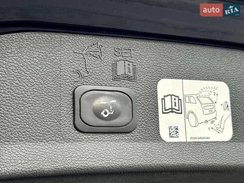 Внедорожник / Кроссовер Ford Escape 2017 в Житомире