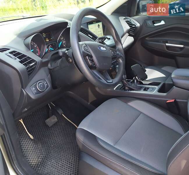 Внедорожник / Кроссовер Ford Escape 2017 в Ровно фото 24 Внедорожник / Кроссовер Ford Escape 2017 в Ровно