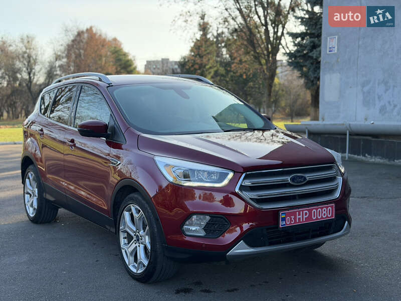 Внедорожник / Кроссовер Ford Escape 2019 в Ровно