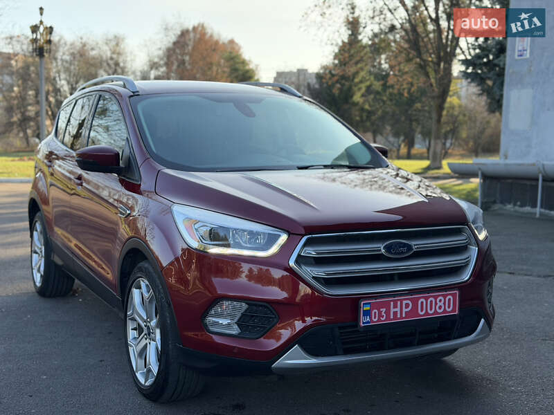 Внедорожник / Кроссовер Ford Escape 2019 в Ровно