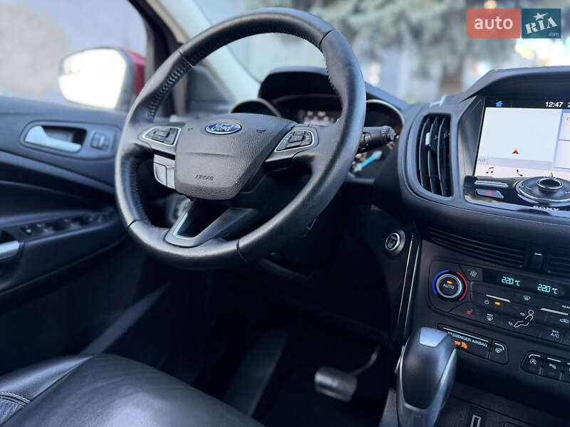 Внедорожник / Кроссовер Ford Escape 2019 в Ровно