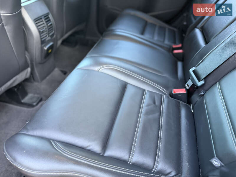 Внедорожник / Кроссовер Ford Escape 2019 в Ровно