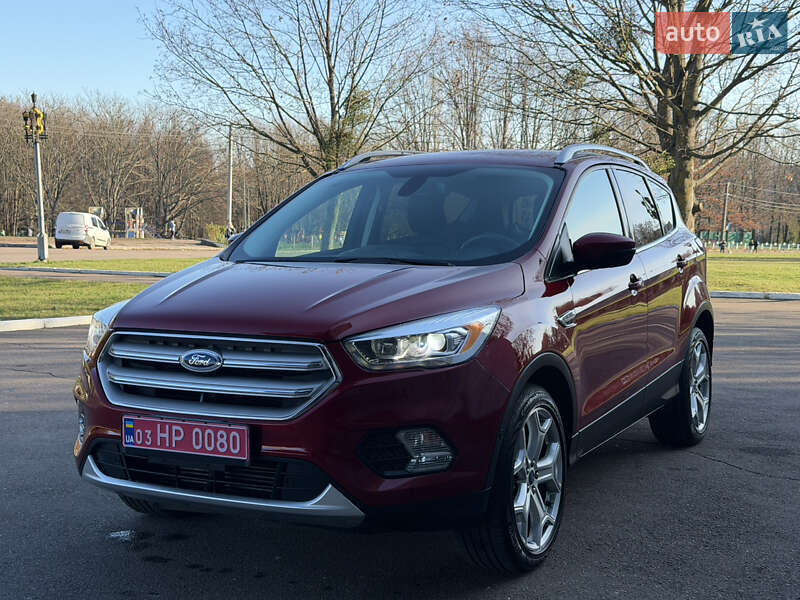 Внедорожник / Кроссовер Ford Escape 2019 в Ровно