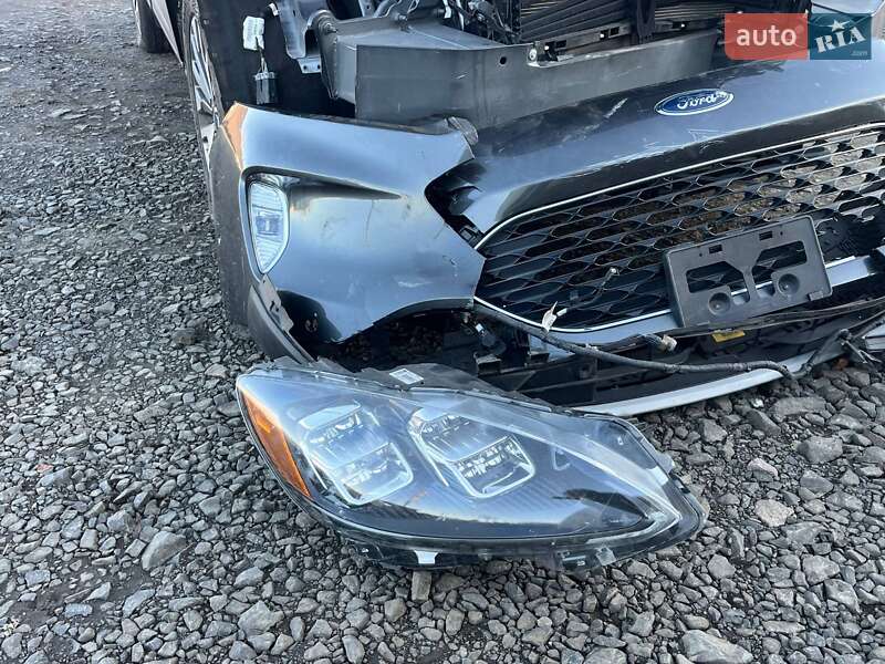 Позашляховик / Кросовер Ford Escape 2020 в Луцьку