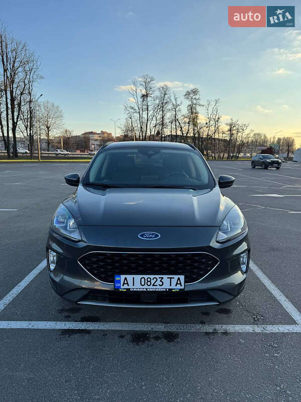Внедорожник / Кроссовер Ford Escape 2020 в Киеве