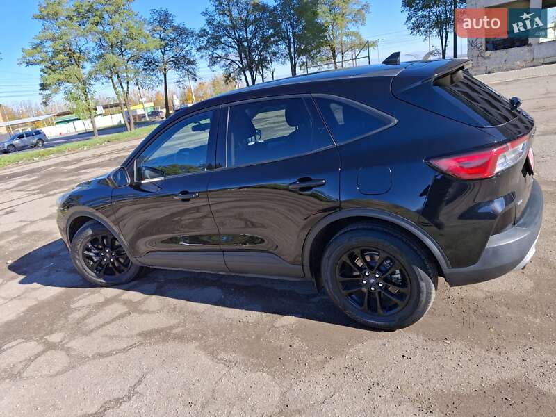 Внедорожник / Кроссовер Ford Escape 2020 в Тернополе