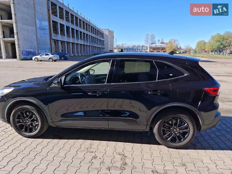 Внедорожник / Кроссовер Ford Escape 2020 в Тернополе