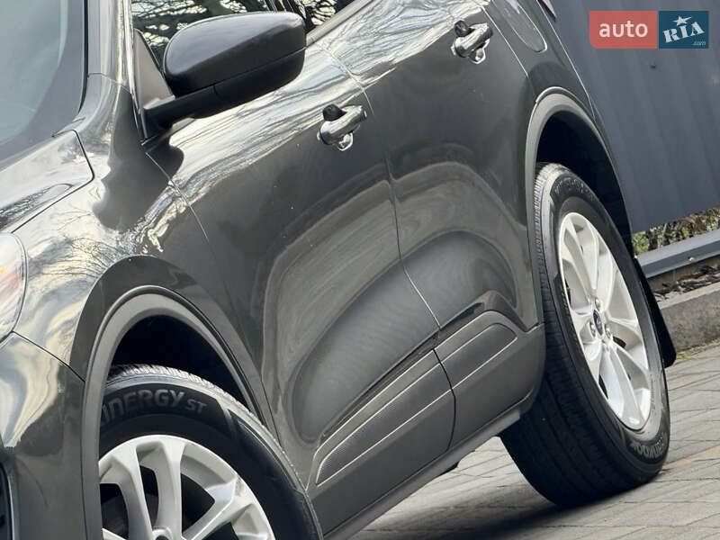 Внедорожник / Кроссовер Ford Escape 2020 в Дрогобыче