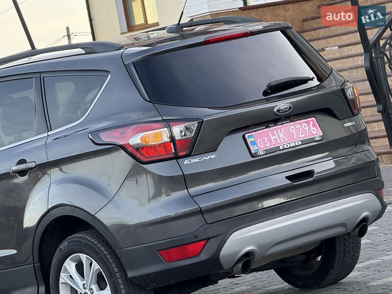 Позашляховик / Кросовер Ford Escape 2017 в Дрогобичі