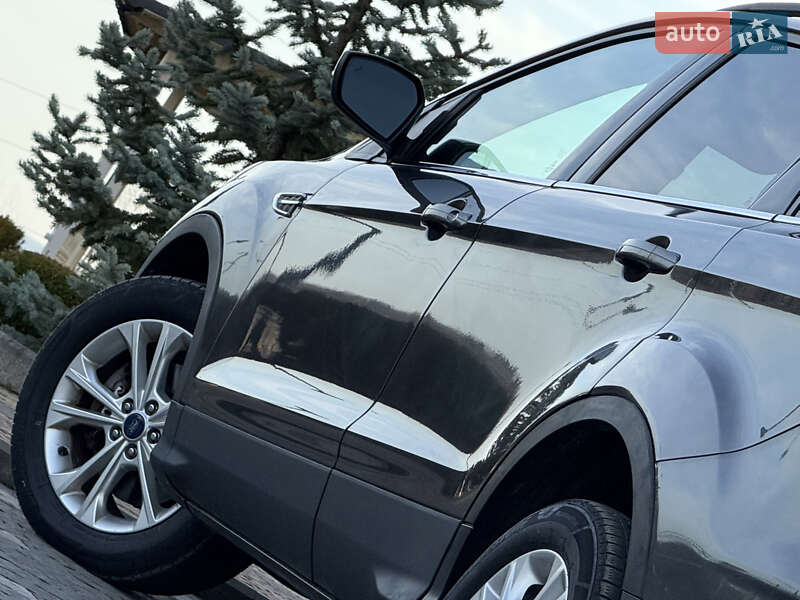 Позашляховик / Кросовер Ford Escape 2017 в Дрогобичі