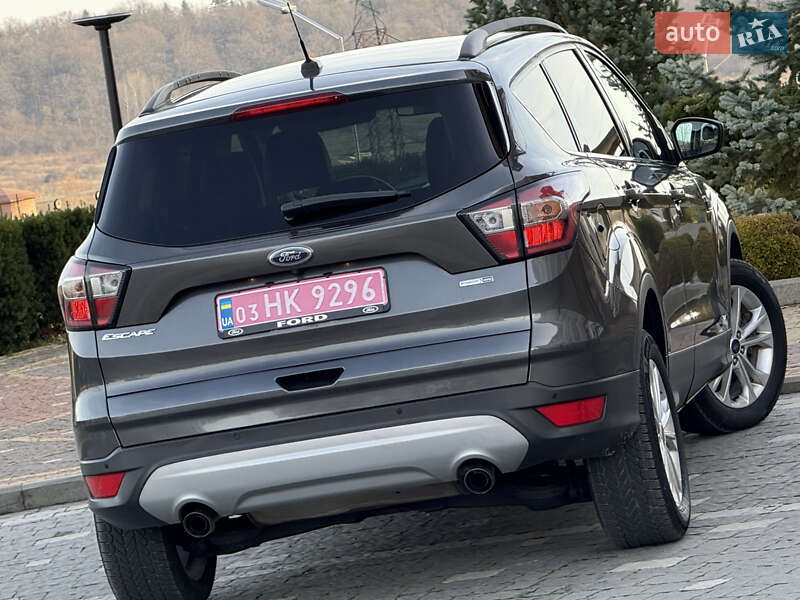 Позашляховик / Кросовер Ford Escape 2017 в Дрогобичі