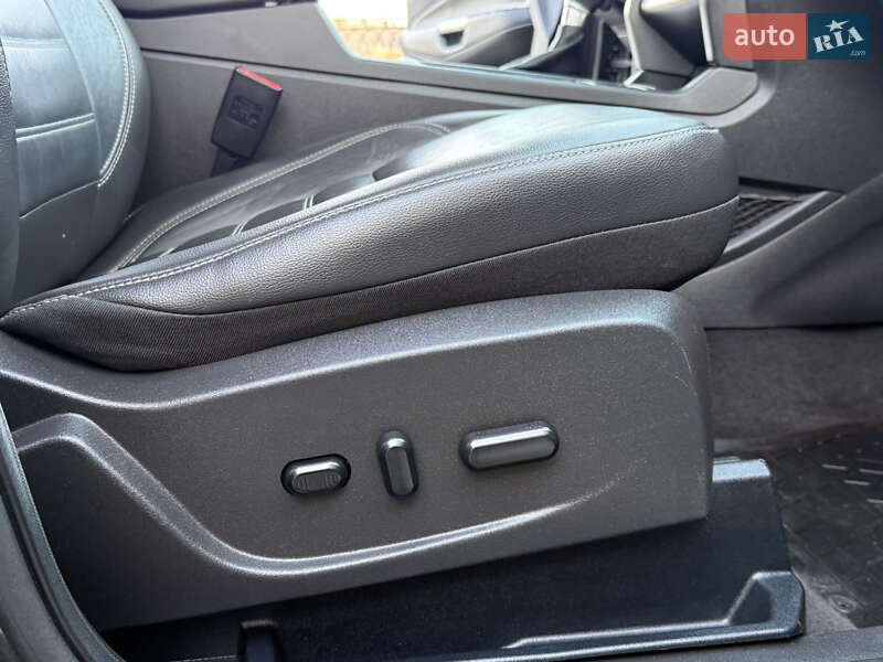 Позашляховик / Кросовер Ford Escape 2017 в Дрогобичі