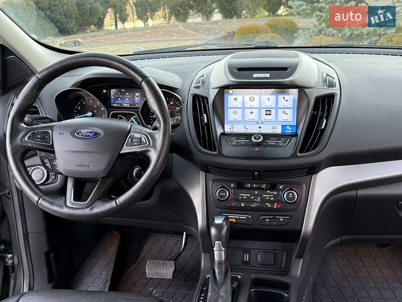 Позашляховик / Кросовер Ford Escape 2017 в Дрогобичі