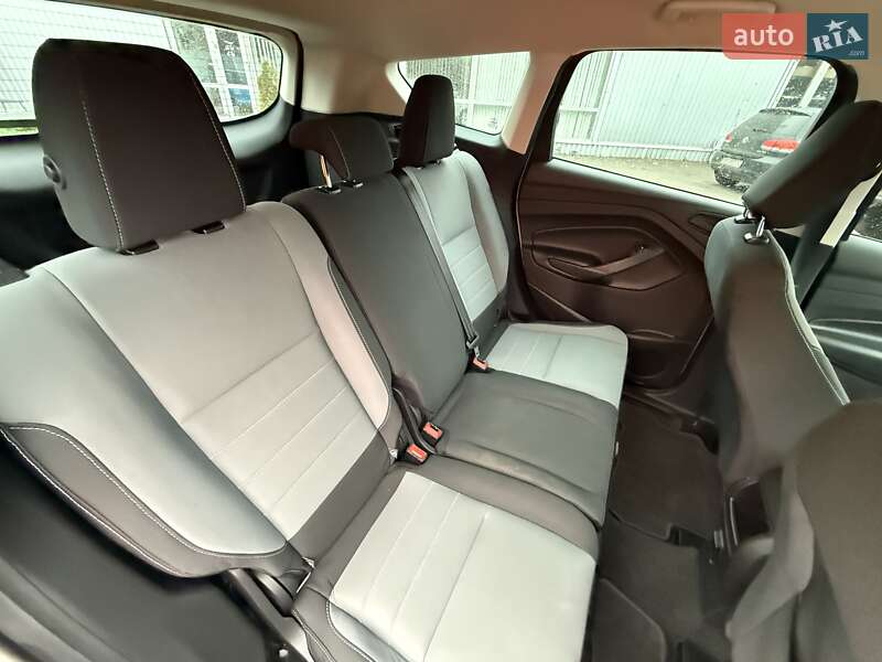 Внедорожник / Кроссовер Ford Escape 2019 в Киеве