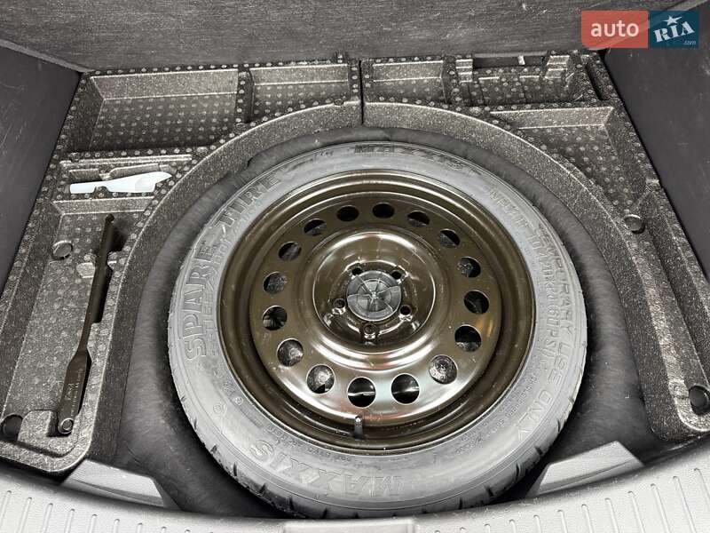 Внедорожник / Кроссовер Ford Escape 2019 в Киеве