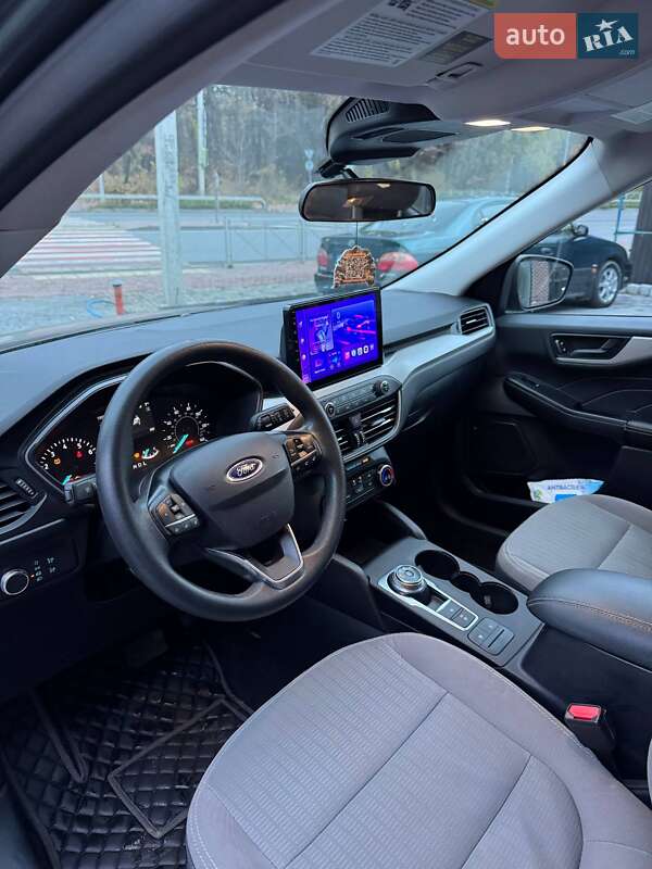 Позашляховик / Кросовер Ford Escape 2021 в Тернополі