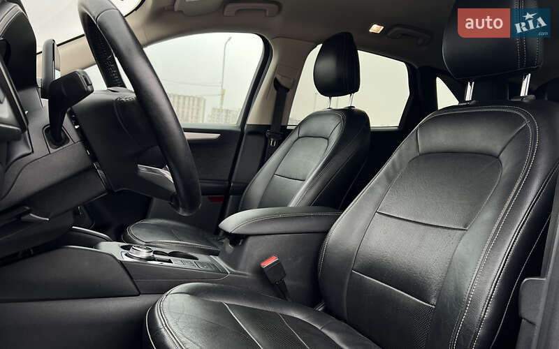 Внедорожник / Кроссовер Ford Escape 2020 в Львове