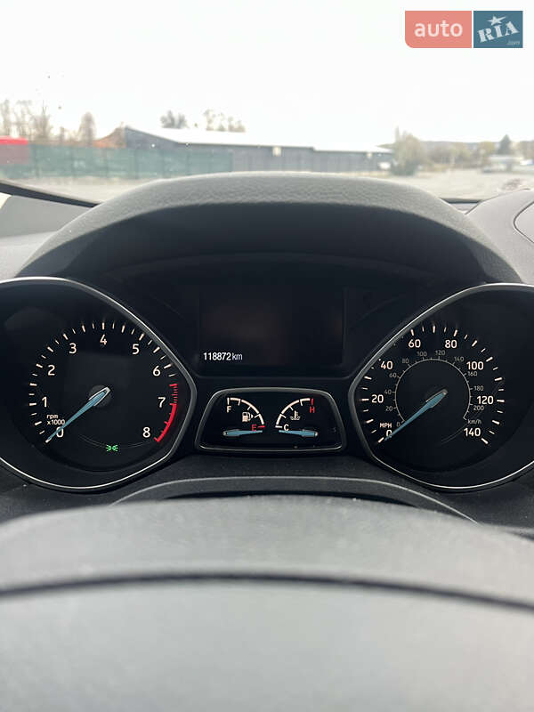 Внедорожник / Кроссовер Ford Escape 2016 в Виннице