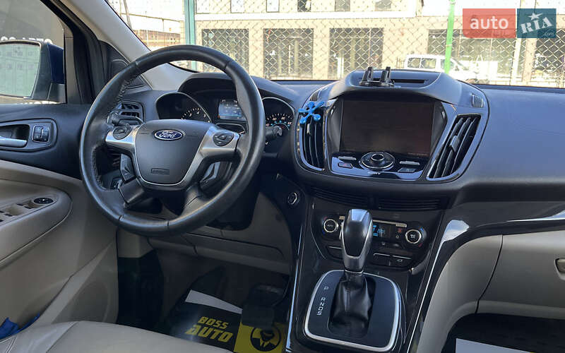 Внедорожник / Кроссовер Ford Escape 2013 в Стрые