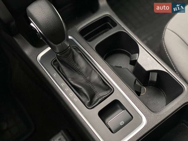 Внедорожник / Кроссовер Ford Escape 2019 в Киеве фото 30 Внедорожник / Кроссовер Ford Escape 2019 в Киеве