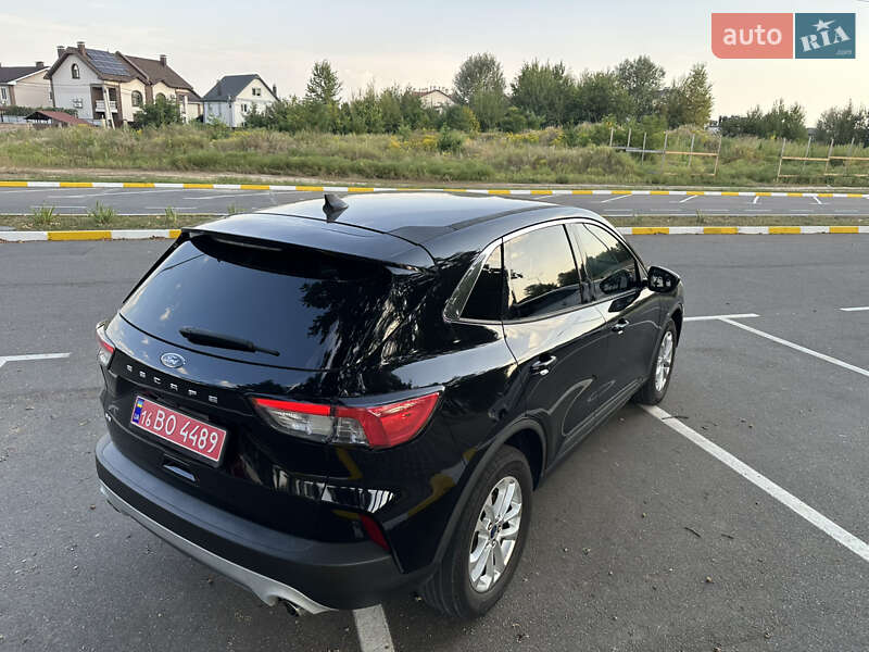 Позашляховик / Кросовер Ford Escape 2021 в Києві