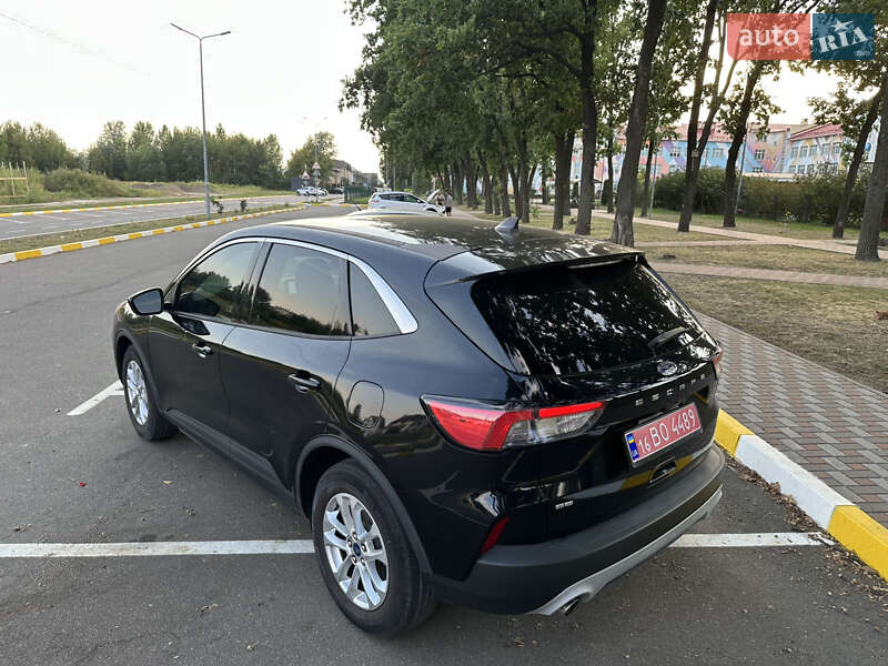 Позашляховик / Кросовер Ford Escape 2021 в Києві