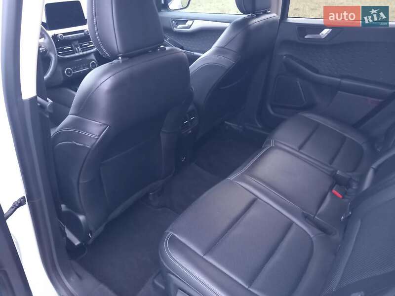 Внедорожник / Кроссовер Ford Escape 2020 в Сумах