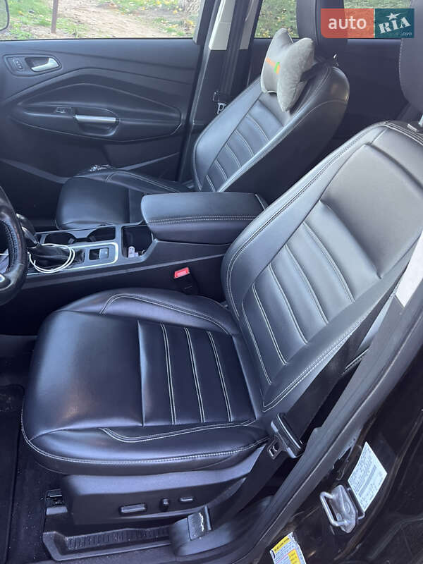 Внедорожник / Кроссовер Ford Escape 2019 в Николаеве