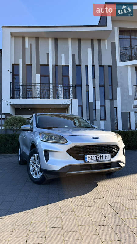 Позашляховик / Кросовер Ford Escape 2020 в Стрию