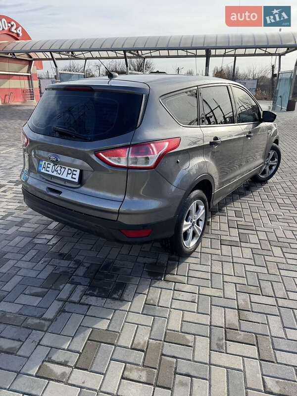 Внедорожник / Кроссовер Ford Escape 2014 в Днепре