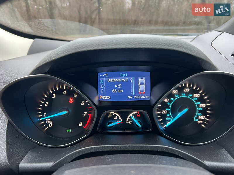 Внедорожник / Кроссовер Ford Escape 2016 в Черкассах