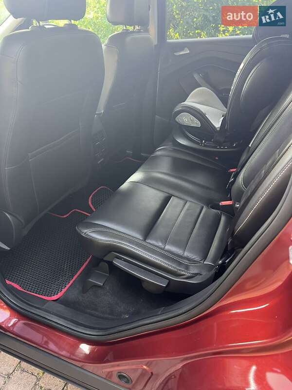 Позашляховик / Кросовер Ford Escape 2015 в Львові