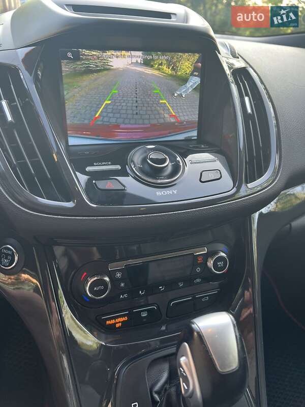 Позашляховик / Кросовер Ford Escape 2015 в Львові