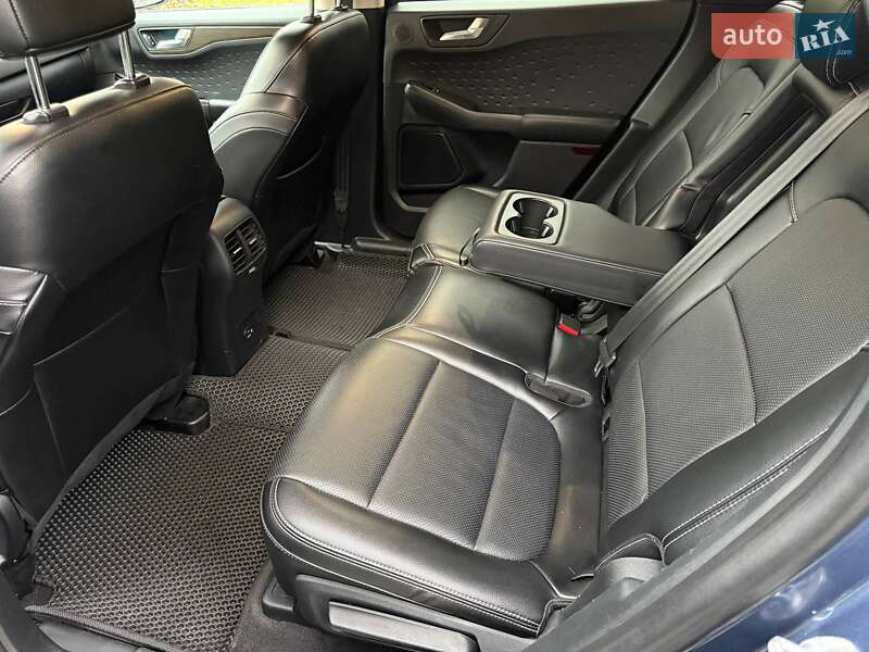 Позашляховик / Кросовер Ford Escape 2020 в Києві