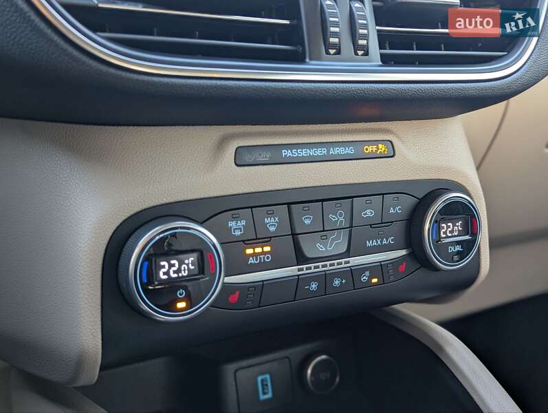 Позашляховик / Кросовер Ford Escape 2020 в Харкові