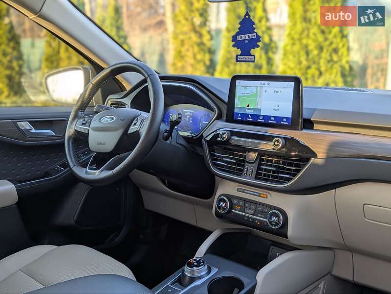 Позашляховик / Кросовер Ford Escape 2020 в Харкові