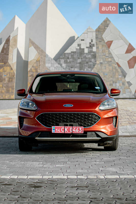 Внедорожник / Кроссовер Ford Escape 2019 в Львове